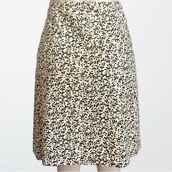 Diane von Furstenberg Silk Inlay Cherry Blossom Pencil Skirt SZ 4 - Picture 3 of 6